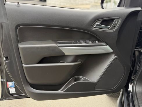 Used 2022 Chevrolet Colorado ZR2 image 13