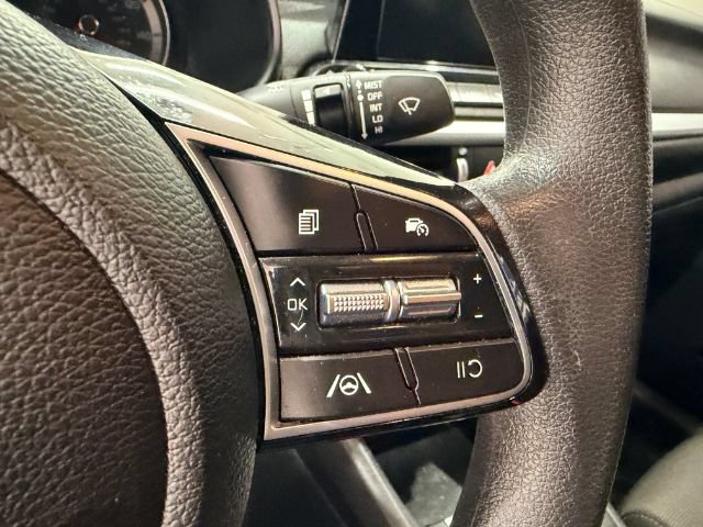 Used 2023 Kia Forte LXS w/ LXS Technology Package FWD image 20