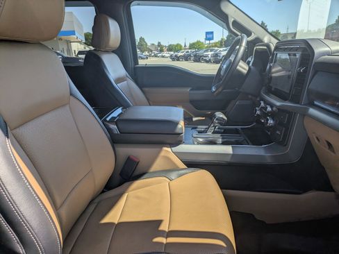 Used 2023 Ford F150 Lariat w/ Max Trailer Tow Package image 31