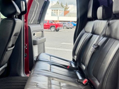 Used 2014 Ford F150 FX4 w/ Equipment Group 402A Luxury AWD/4WD image 9