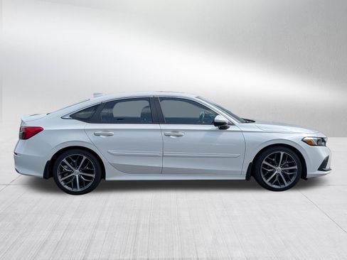 Used 2023 Honda Civic Touring image 9