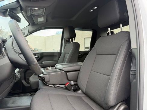 Used 2024 GMC Sierra 2500 Pro w/ Convenience Package image 13