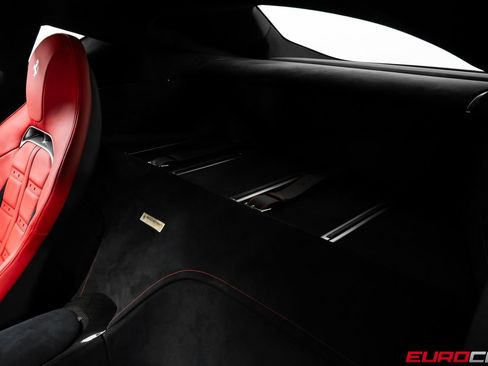 Used 2025 Ferrari 12Cilindri image 36