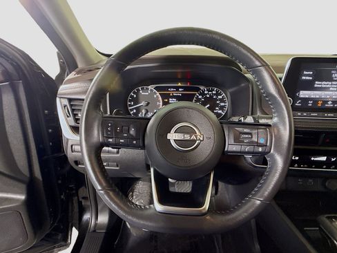 Used 2023 Nissan Rogue SV w/ SV Premium B Package AWD/4WD image 13