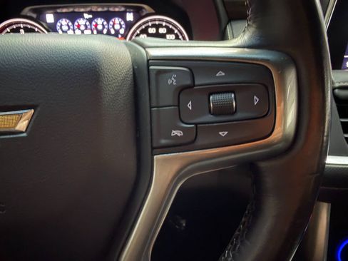 Used 2021 Chevrolet Suburban Premier AWD/4WD image 25