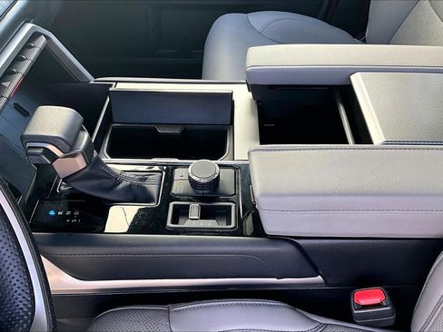 Used 2025 Toyota Sequoia SR5 image 17