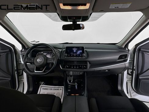 Used 2024 Nissan Rogue S image 11