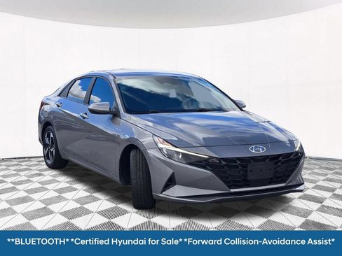 Used 2023 Hyundai Elantra SEL w/ Convenience Package FWD image 7