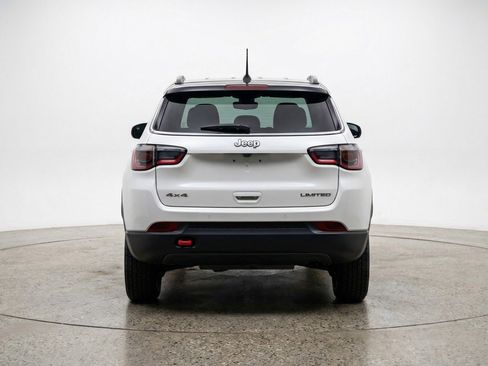 Used 2025 Jeep Compass Trailhawk AWD/4WD image 7