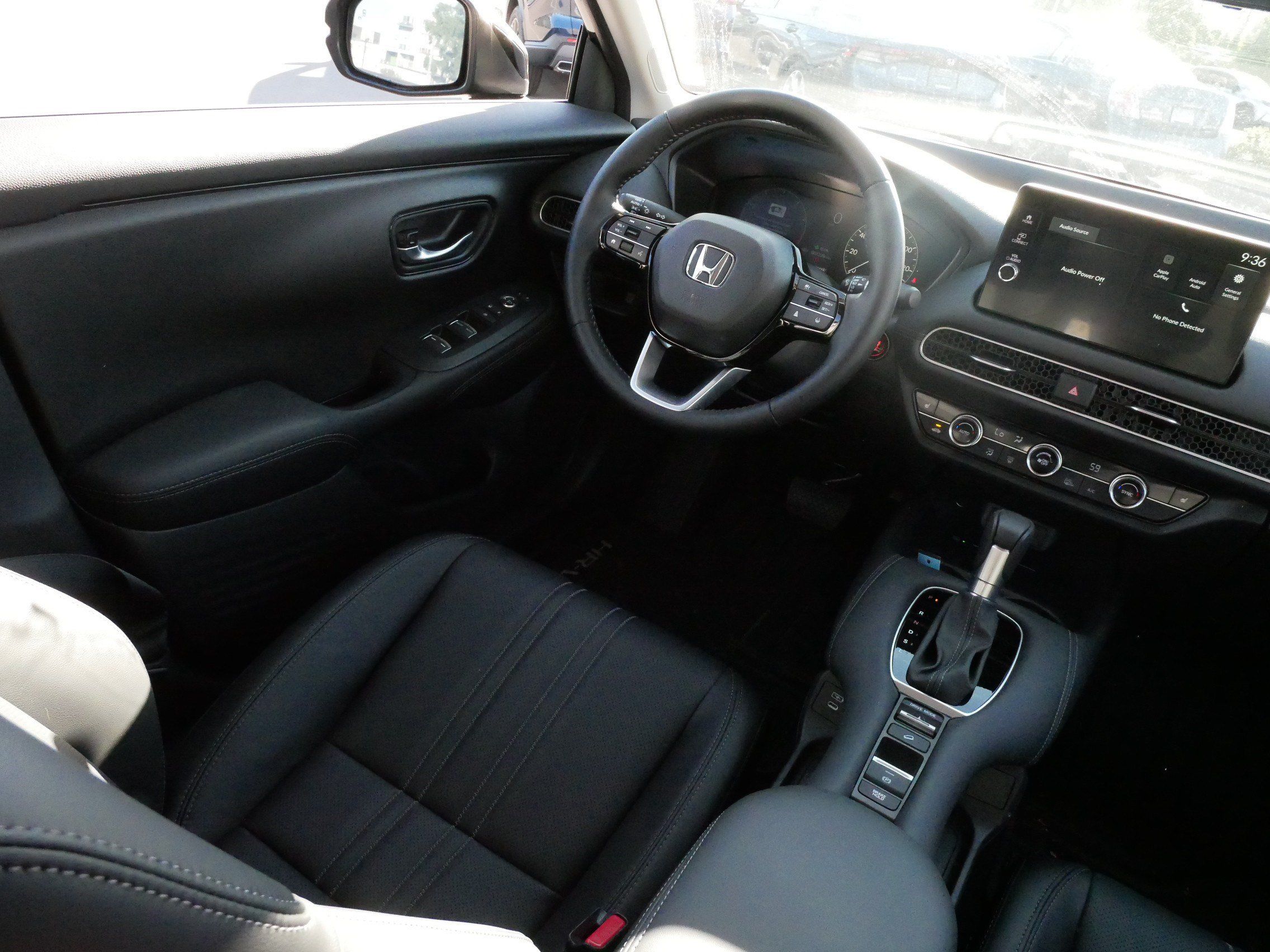 Used 2027 Honda HR-V EX-L image 9