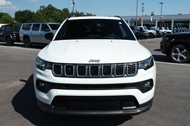 New 2026 Jeep Compass Latitude AWD/4WD image 2