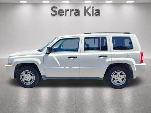 Used 2009 Jeep Patriot Sport FWD image 2