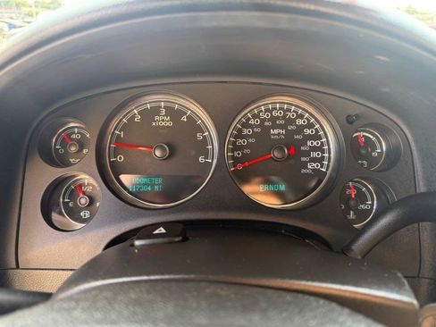 Used 2014 Chevrolet Tahoe LT RWD image 33