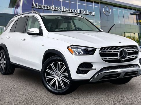 Certified 2025 Mercedes-Benz GLE 450e 4MATIC image 1