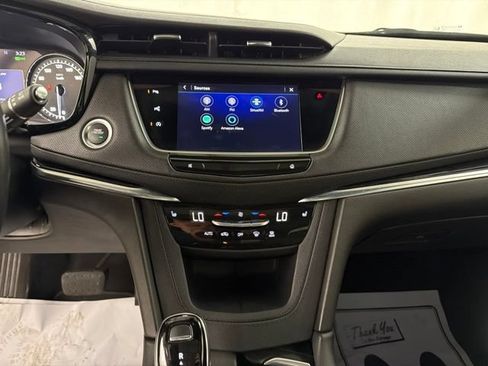 Used 2023 Cadillac XT5 Premium Luxury w/ Technology Package AWD/4WD image 22