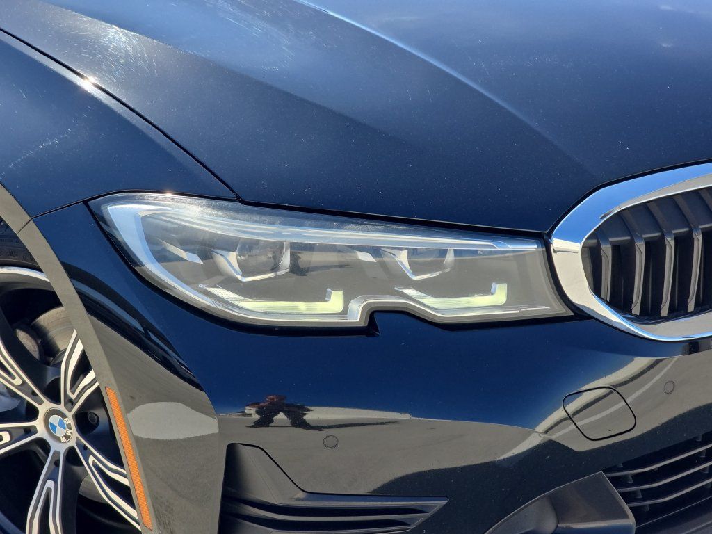 Used 2022 BMW 330i Sedan w/ Driving Assistance Package RWD image 34