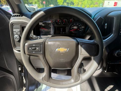 Used 2020 Chevrolet Silverado 1500 Custom w/ Custom Value Package RWD image 37