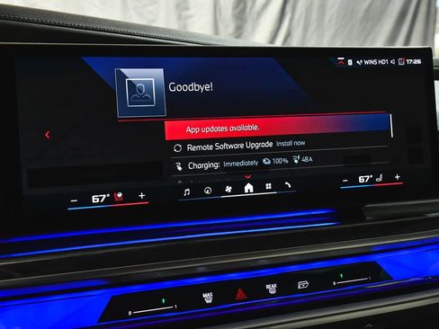 Used 2024 BMW i7 M70 w/ Executive Package AWD/4WD image 71