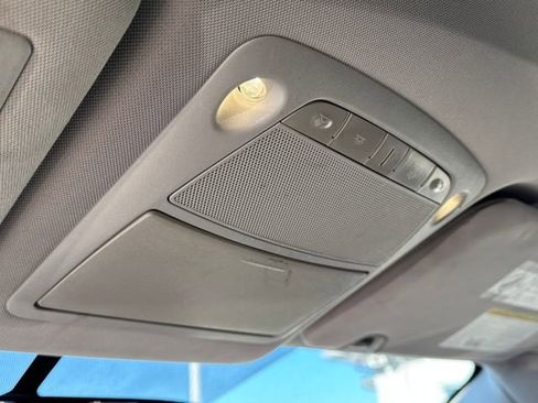 Used 2016 Nissan Rogue S image 24