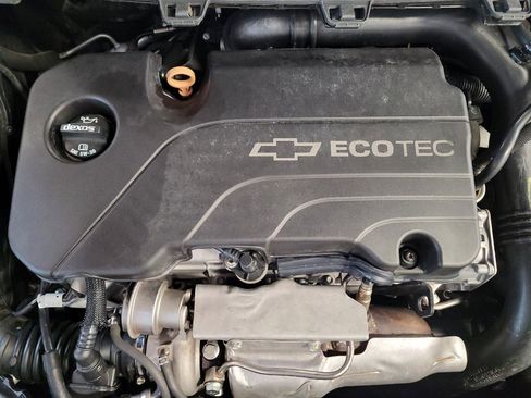 Used 2017 Chevrolet Cruze LT image 30