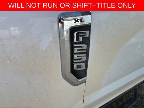 Used 2018 Ford F250 XL w/ Power Equipment Group image 5