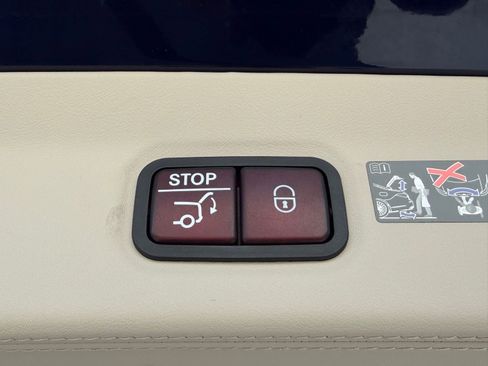 New 2026 Mercedes-Benz Maybach GLS 600 4MATIC image 14