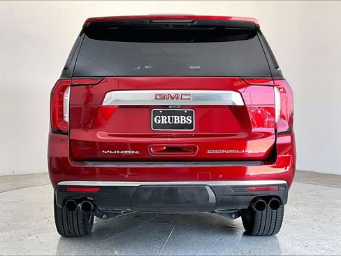 Used 2021 GMC Yukon Denali w/ Denali Premium Package AWD/4WD image 5