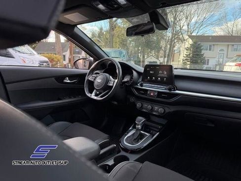 Used 2020 Kia Forte GT-Line w/ GT-Line Premium Package image 23