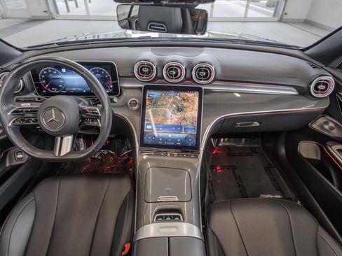 Used 2025 Mercedes-Benz CLE 300 4MATIC Cabriolet image 7