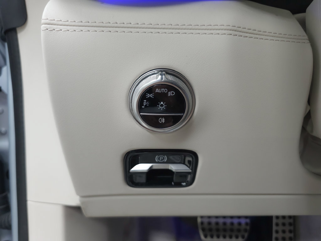 Certified 2025 Mercedes-Benz SL 63 AMG 4MATIC image 11