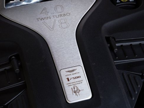 Used 2021 Aston Martin DBX image 23