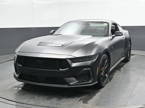 Used 2025 Ford Mustang GT Premium RWD image 8