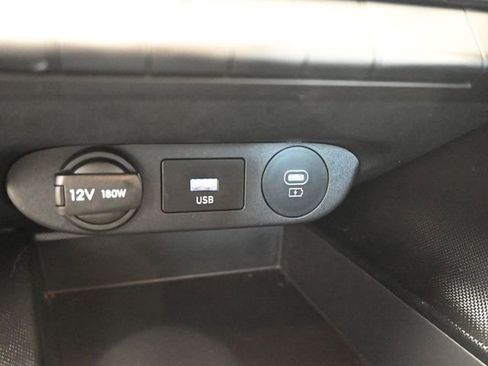 Used 2024 Hyundai Elantra SEL image 14