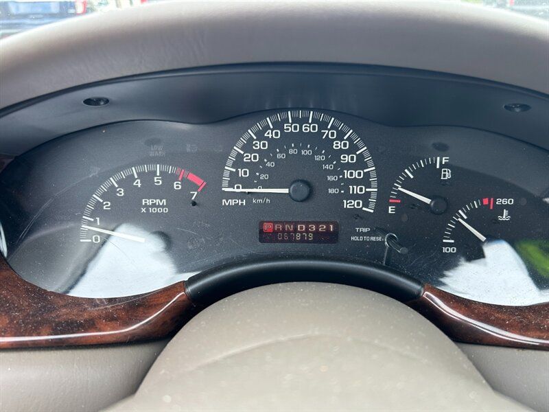 Used 2000 Chevrolet Malibu LS w/ Preferred Equipment Group 1 FWD image 15