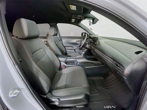 Used 2024 Honda HR-V Sport image 31