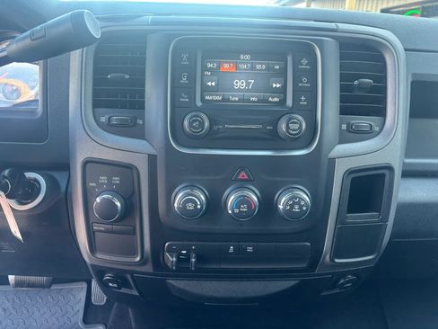 Used 2017 RAM 1500 ST w/ SXT Appearance Group AWD/4WD image 25