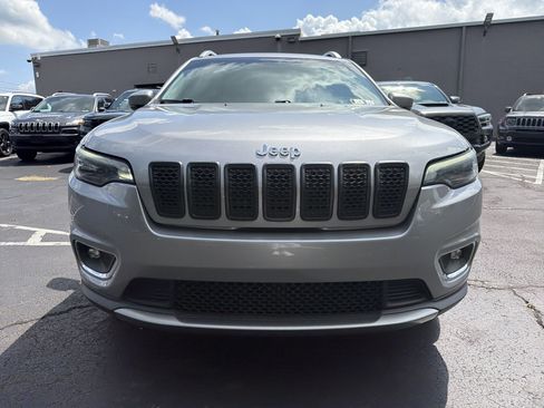 Used 2019 Jeep Cherokee Limited w/ Luxury Group AWD/4WD image 2