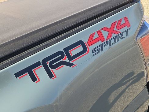 Used 2023 Toyota Tacoma TRD Sport image 12