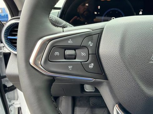 New 2026 Chevrolet Trax LT w/ Midnight Edition FWD image 19