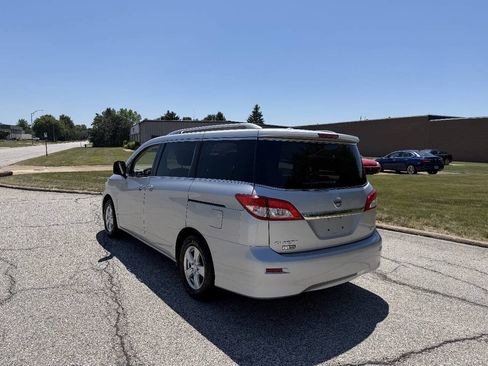 Used 2016 Nissan Quest SV FWD image 3
