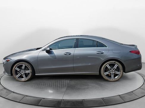 Used 2021 Mercedes-Benz CLA 250 4MATIC image 2