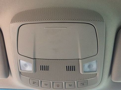Used 2020 Ford Fusion SEL FWD image 19