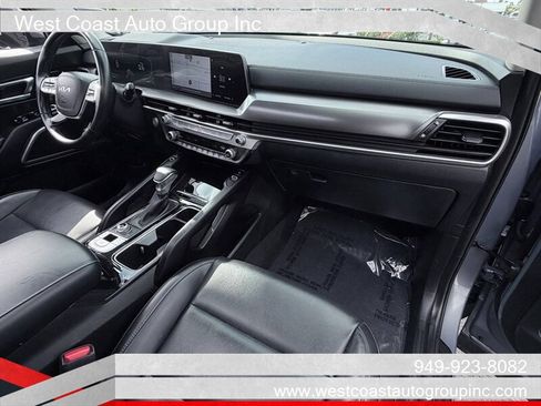 Used 2025 Kia Telluride S AWD/4WD image 9