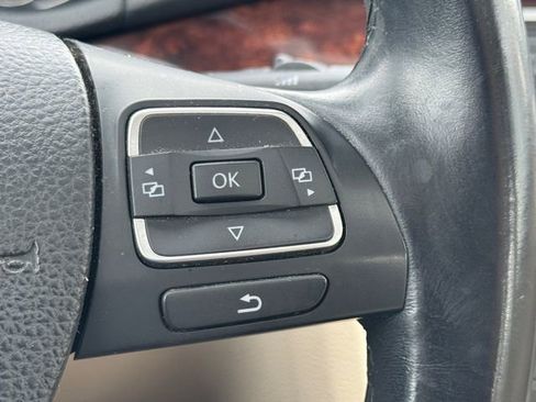 Used 2013 Volkswagen Passat 2.5 SEL Premium image 20