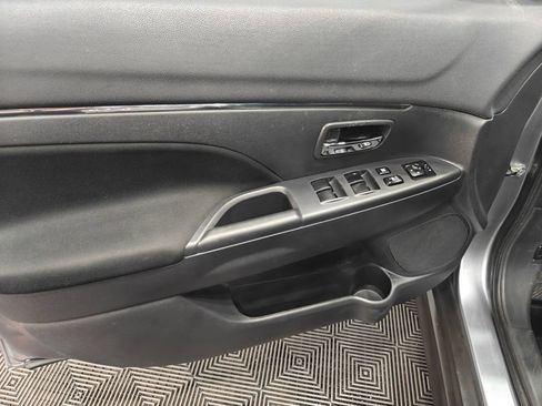 Used 2023 Mitsubishi Outlander Sport ES AWD/4WD image 33