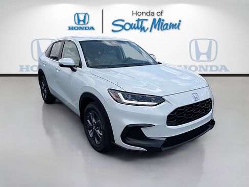 New 2027 Honda HR-V LX image 1