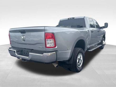 Used 2022 RAM 3500 Tradesman w/ Chrome Appearance Group AWD/4WD image 12