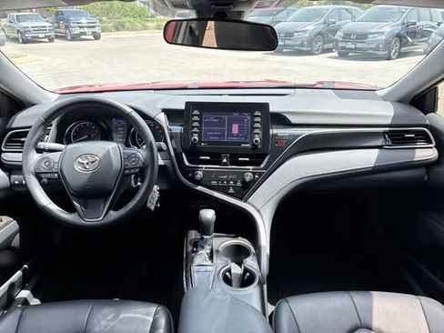Used 2023 Toyota Camry SE FWD image 16