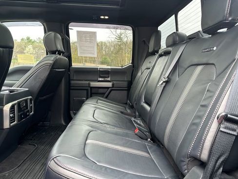 Used 2022 Ford F350 Platinum w/ Tremor Off-Road Package AWD/4WD image 19