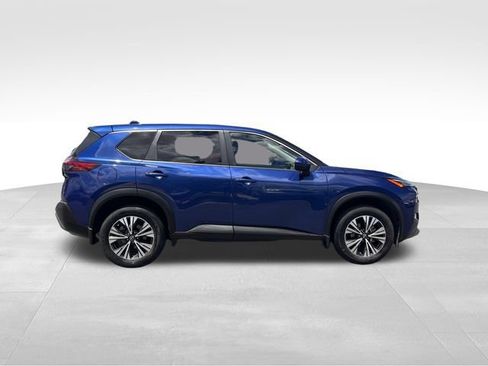 Used 2023 Nissan Rogue SV FWD image 6